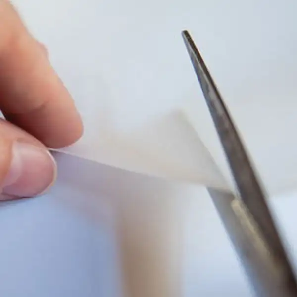 Cola termoadhesiva para el sellado de puntadas THERMOSEAL de la marca GUNOLD, en rollos