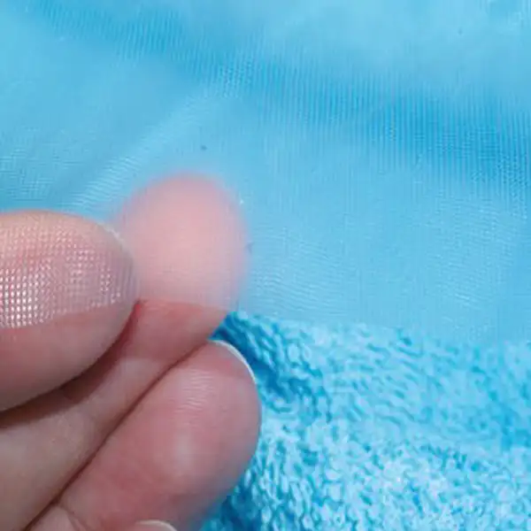 Entretela soluble SOLVY 20 de Gunold, en rollos