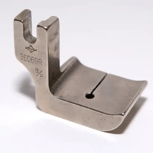 Prensatelas para colocar cordoncillo a la derecha, de 9.50mm