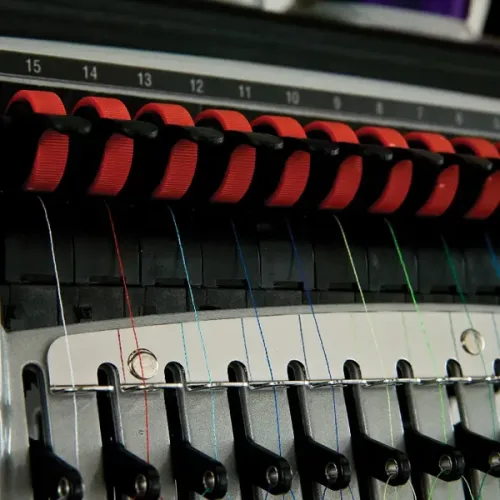 Bordadora industrial Amaya XTS de la marca Melco