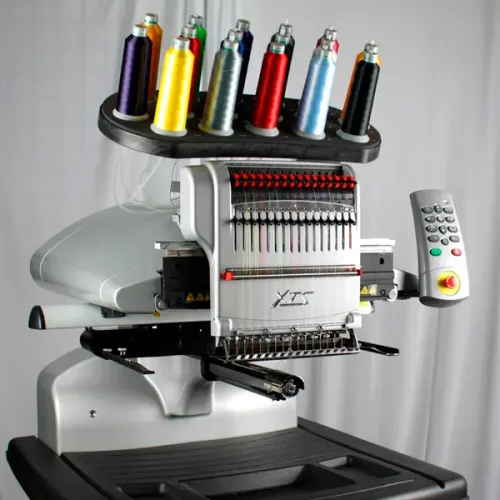 Bordadora industrial Amaya XTS de la marca Melco