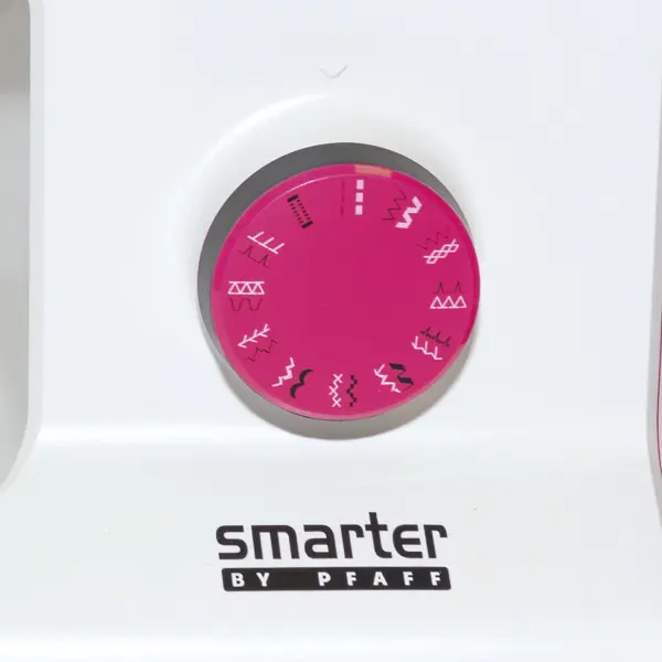 Máquina de coser doméstica Smarter by PFAFF 160S