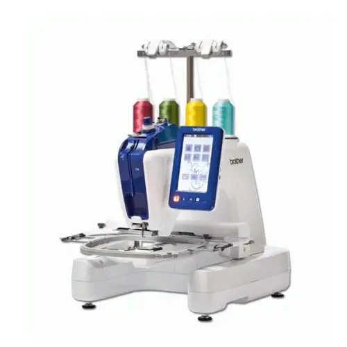 La máquina de bordar Brother VR está especialmente diseñada para iniciales de camisería, textos monocolores y pequeños detalles.