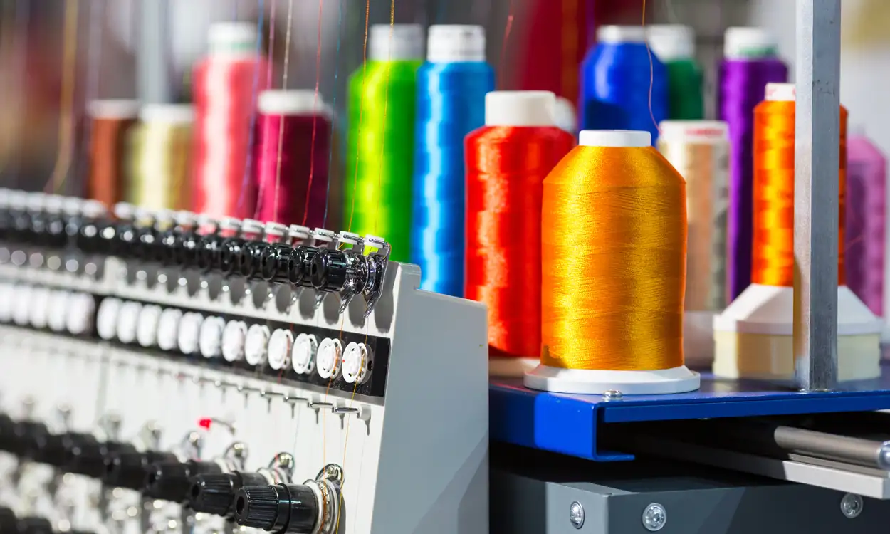 Cómo elegir la bordadora ideal para tu taller de confección