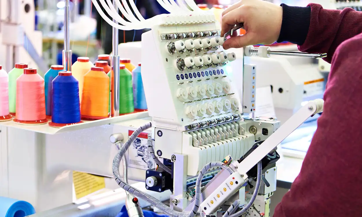 Cómo elegir la bordadora ideal para tu taller de confección Cómo elegir la bordadora ideal para tu taller de confección